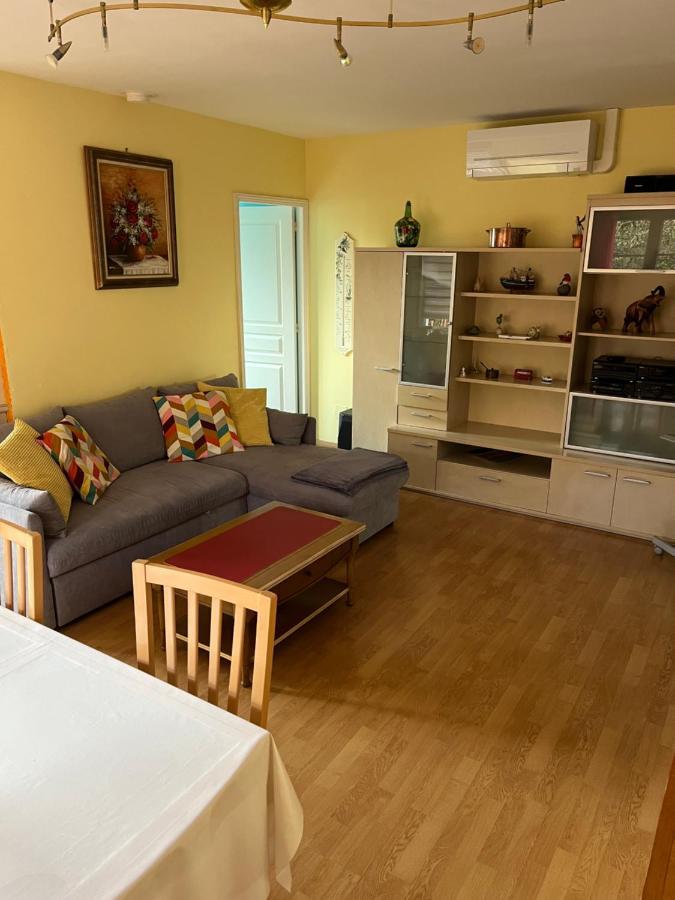 Logement Vic-Fezensac Ngoại thất bức ảnh